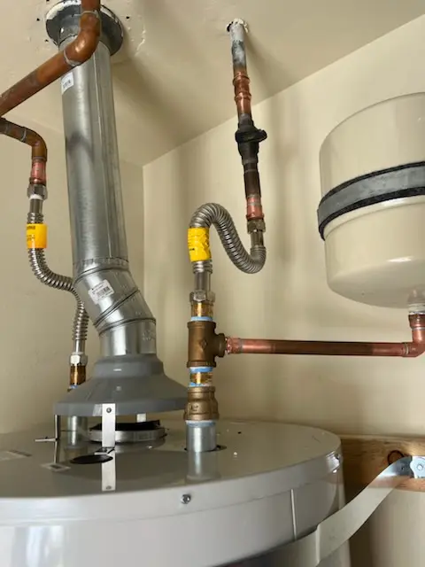Water heater installation and plumbing repair in Lenni